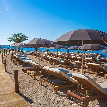 Valamar Lacroma Hotel