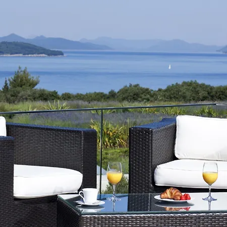 Hotel Valamar Lacroma