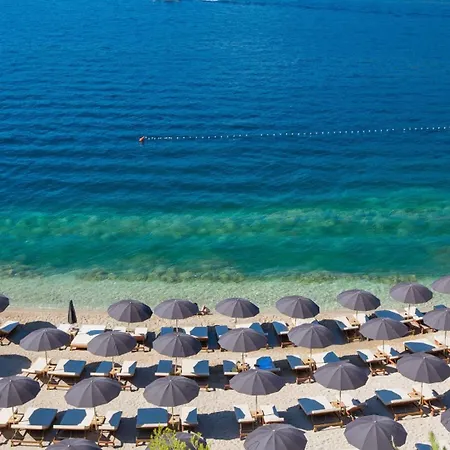 Hotel Valamar Lacroma 4*