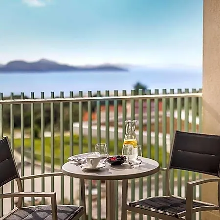 Valamar Lacroma 4* دوبروفينك