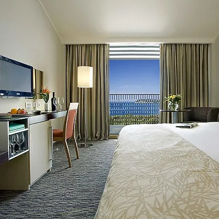 Hotel Valamar Lacroma 4*