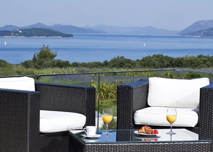 Hotel Valamar Lacroma