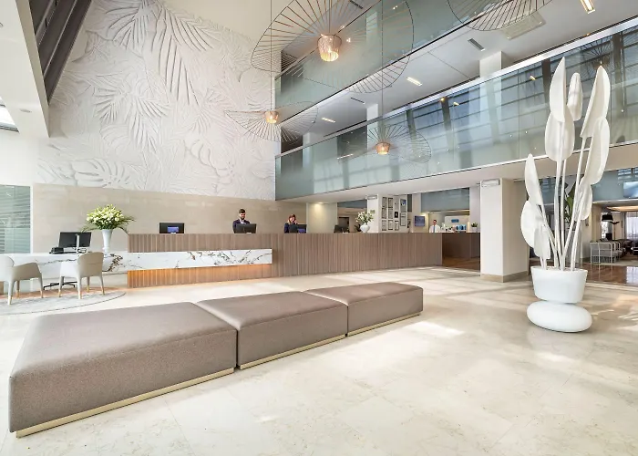 Valamar Lacroma Hotel