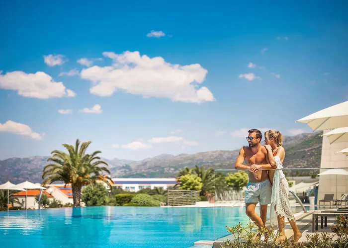 Hotel Valamar Lacroma 4*