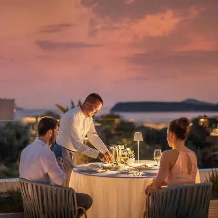 Valamar Lacroma 4*