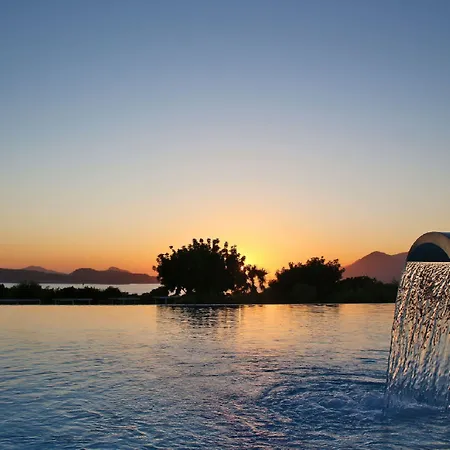 Valamar Lacroma فندق 4*