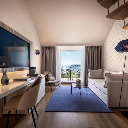 Valamar Lacroma 4*